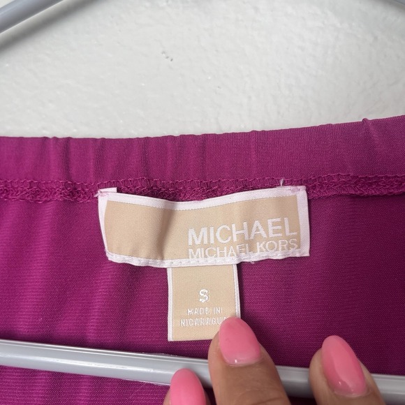 Michael Kors Women Fuchsia Pink Long Sleeve Blouse Gold‎ Chain Embellished Small - Picture 4 of 11